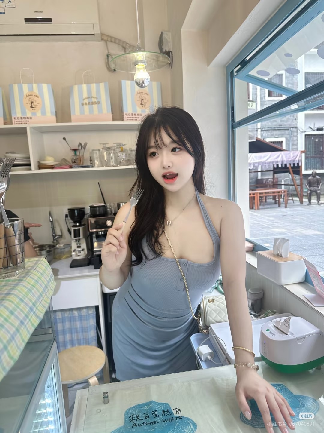 Camera_XHS_17518795429951040g2sg313j59cstg0805nmjbkqg8qfeoh5h2lo.jpg